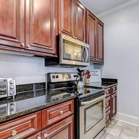 Historic Savannah Gold Private Condo With Pool - 2Bed, 1&Half Bath, Sleeps 6, 1St Floor, 15 Min Walk To Historic Savannah Center And All Attractions ภายนอก รูปภาพ