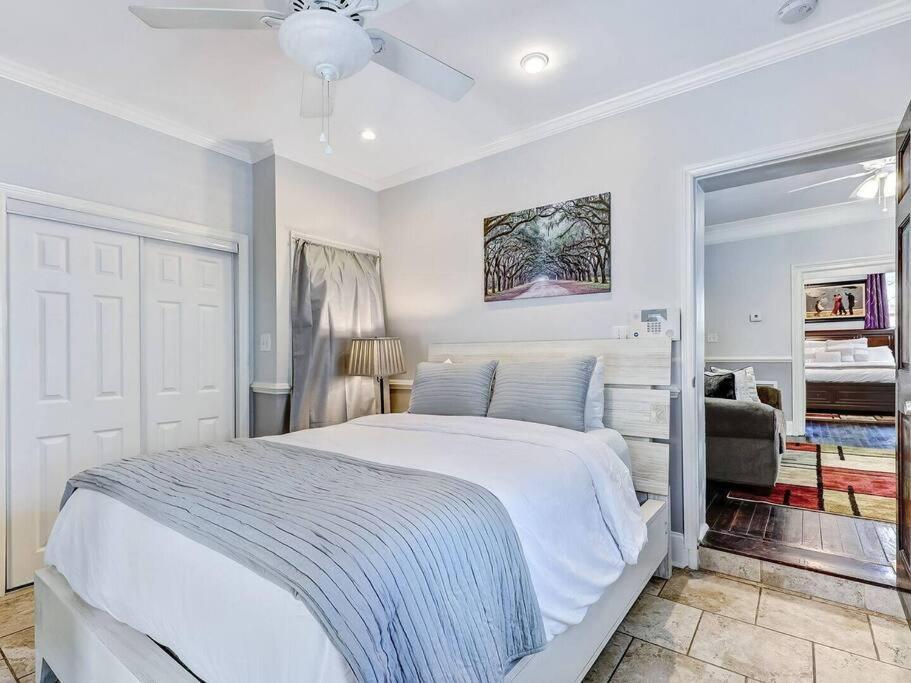 Historic Savannah Gold Private Condo With Pool - 2Bed, 1&Half Bath, Sleeps 6, 1St Floor, 15 Min Walk To Historic Savannah Center And All Attractions ภายนอก รูปภาพ